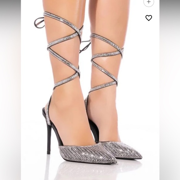 BLING LACE UP PUMP IN BLACK & SILVER- Brand New - Picture 4 of 8